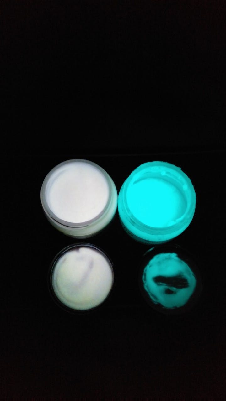 White Glow In The Dark Paint Luminescent Pure White Art 'N Glow